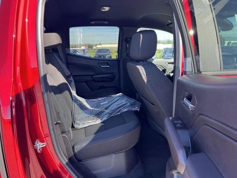 New 2026 GMC Canyon Elevation w/ LPO, Black Badging Package image 31