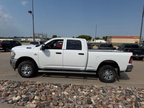 Used 2023 RAM 2500 Tradesman AWD/4WD image 4
