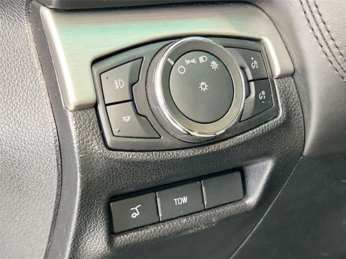 Used 2017 Ford Explorer Platinum AWD/4WD image 16