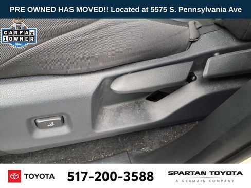 Used 2025 Toyota Tacoma SR image 15