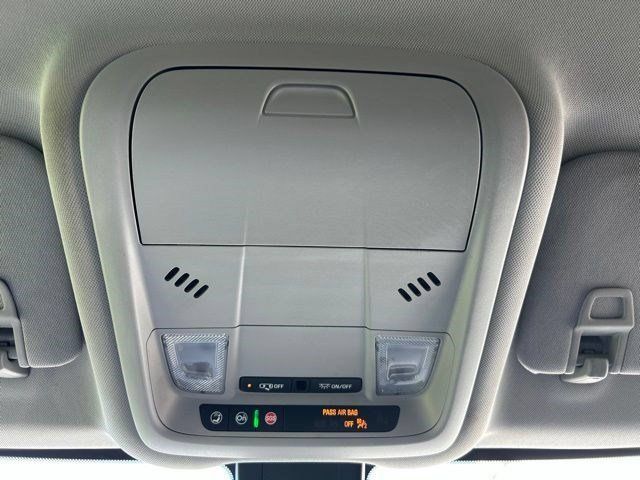 Used 2022 Chevrolet Equinox LT AWD/4WD image 36