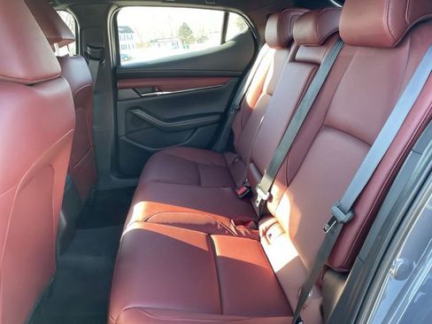 New 2026 MAZDA MAZDA3 Hatchback w/Premium Plus Pkg image 17