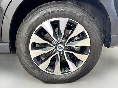Used 2024 Subaru Outback Touring AWD/4WD image 38