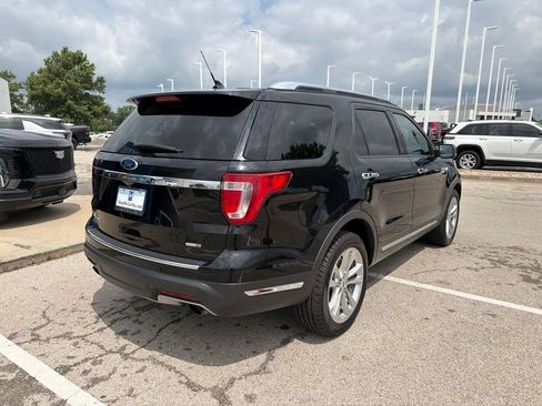 Used 2018 Ford Explorer Limited w/ Equipment Group 301A AWD/4WD image 13