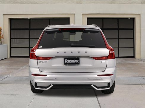 Used 2024 Volvo XC60 T8 Ultimate AWD/4WD image 5