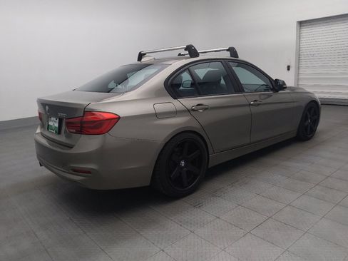 Used 2016 BMW 320i Sedan RWD image 10