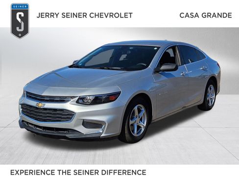 Certified 2018 Chevrolet Malibu LS FWD image 1