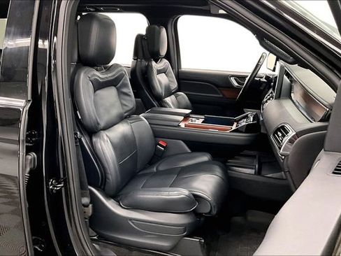 Used 2024 Lincoln Navigator L Reserve w/ Equipment Group 201A AWD/4WD image 8