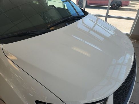 New 2025 Chrysler Pacifica Limited image 7