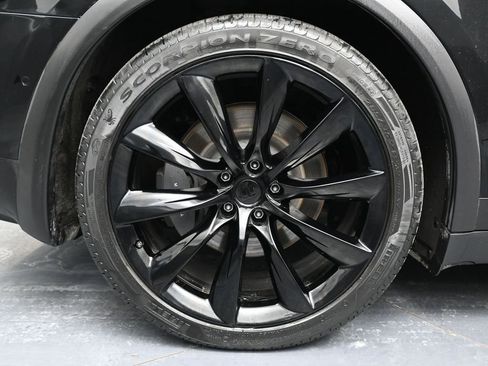 Used 2020 Tesla Model X Long Range image 12