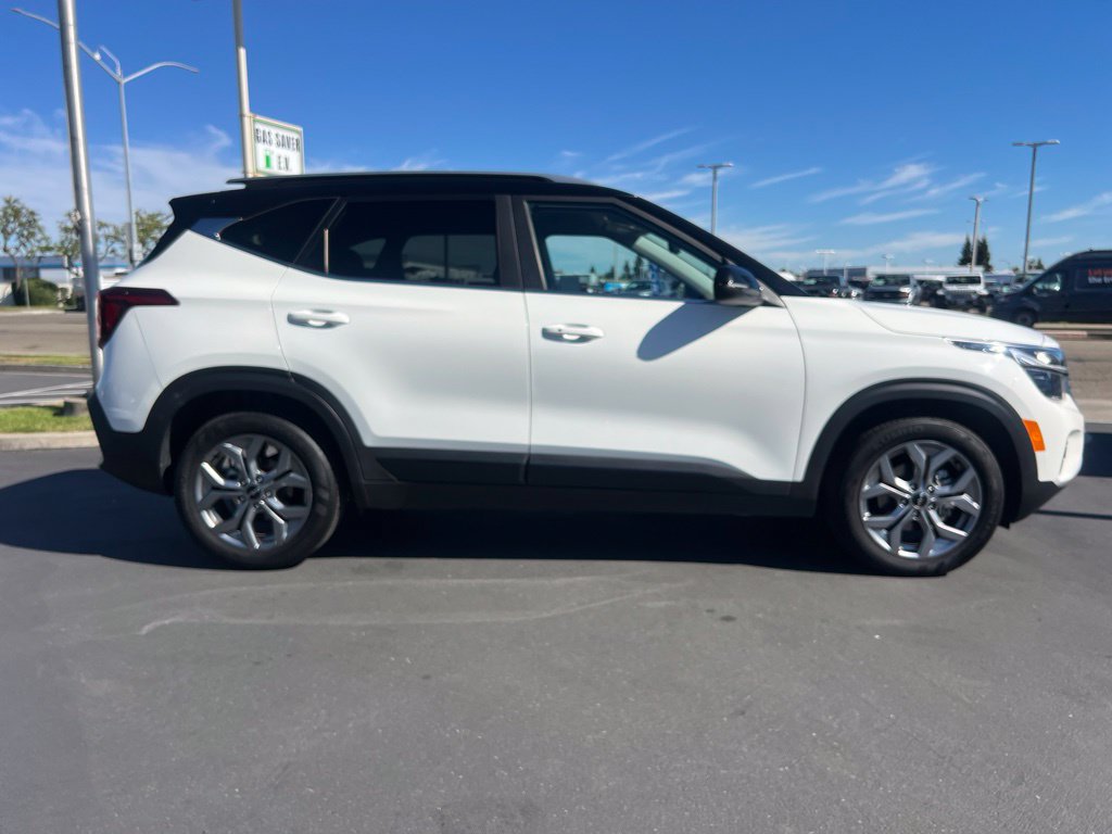 Used 2024 Kia Seltos S FWD image 14