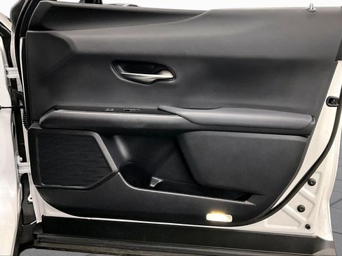 Used 2024 Lexus UX 250h FWD image 23