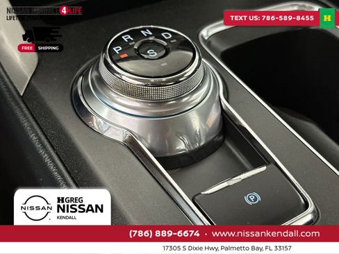 Used 2017 Ford Fusion SE w/ Fusion SE Technology Package image 24