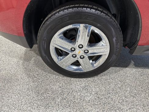 Used 2015 Chevrolet Equinox LTZ AWD/4WD image 17