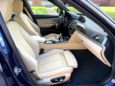 Used 2018 BMW 330e image 20