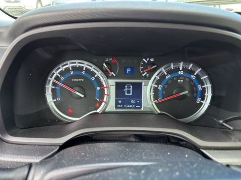 Used 2014 Toyota 4Runner Limited image 12