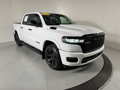 Used 2025 RAM 1500 Big Horn AWD/4WD image 7