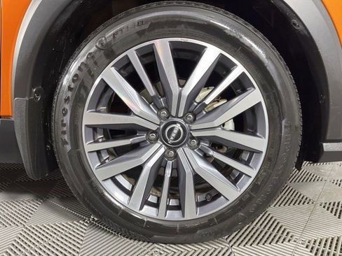 Used 2023 Nissan Kicks SV image 11