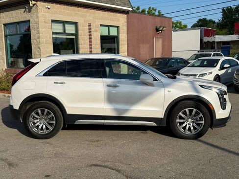 Used 2020 Cadillac XT4 Premium Luxury w/ Cold Weather Package AWD/4WD image 4