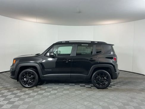 Used 2022 Jeep Renegade Altitude image 8