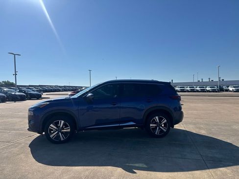 Certified 2023 Nissan Rogue SL w/ SL Premium Package FWD image 10
