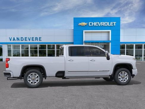 New 2026 Chevrolet Silverado 3500 High Country w/ High Country Premium Package AWD/4WD image 7