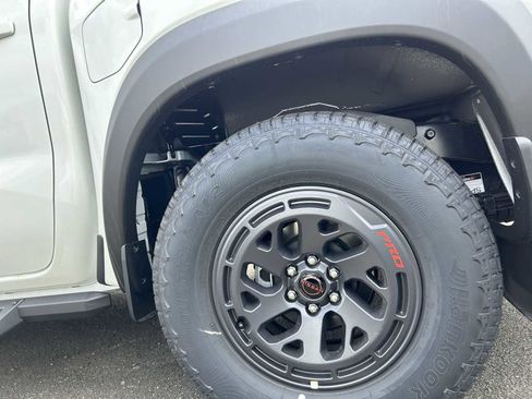 New 2025 Nissan Frontier Pro-X image 5