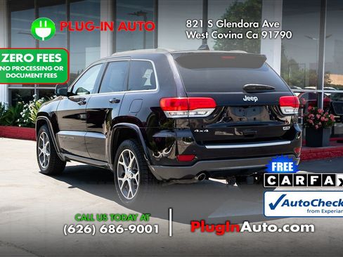 Used 2018 Jeep Grand Cherokee Limited AWD/4WD image 3