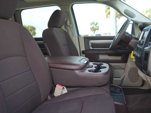 Used 2014 RAM 1500 Classic SLT image 15