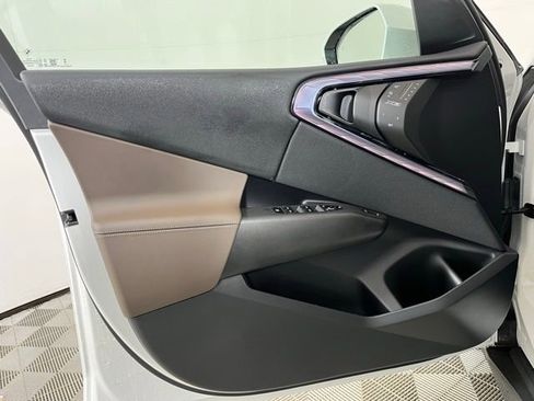 Used 2025 BMW X3 xDrive30i w/ Premium Package image 10