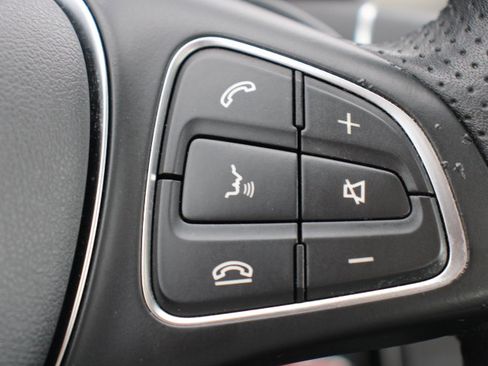 Used 2017 Mercedes-Benz C 300 Sedan image 26