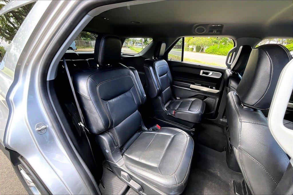 Used 2022 Ford Explorer Limited w/ Equipment Group 301A RWD image 29
