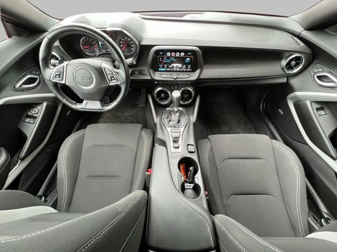 Used 2018 Chevrolet Camaro LT w/ Technology Package RWD image 23