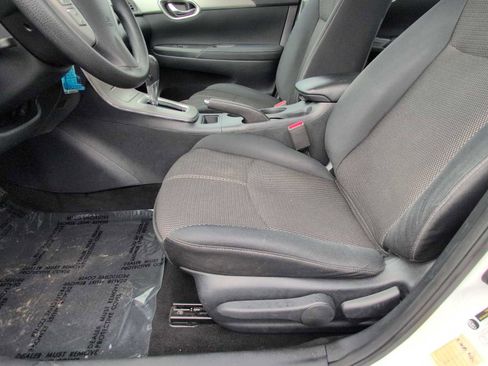 Used 2015 Nissan Sentra S image 17
