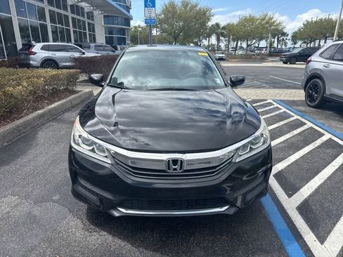 Used 2017 Honda Accord LX image 2