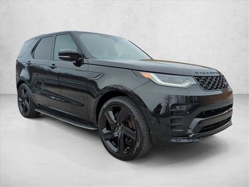 Used 2024 Land Rover Discovery Dynamic SE image 5