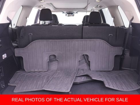Used 2023 Subaru Ascent Onyx Edition AWD/4WD image 15