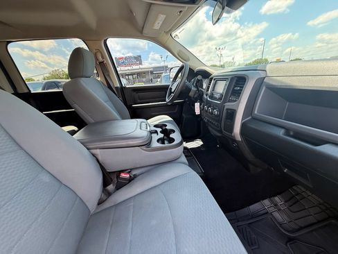 Used 2018 RAM 3500 Tradesman w/ Chrome Appearance Group AWD/4WD image 25