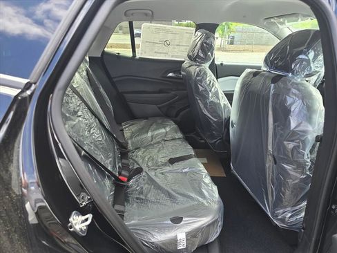 New 2026 Chevrolet Trax LT FWD image 8