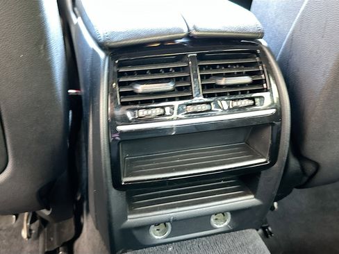 Used 2018 BMW 530e image 26