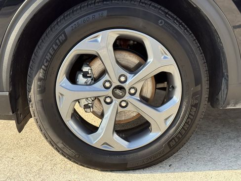 Used 2025 Ford Escape ST-Line image 12