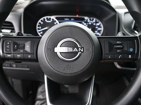 Used 2023 Nissan Rogue SV AWD/4WD image 30