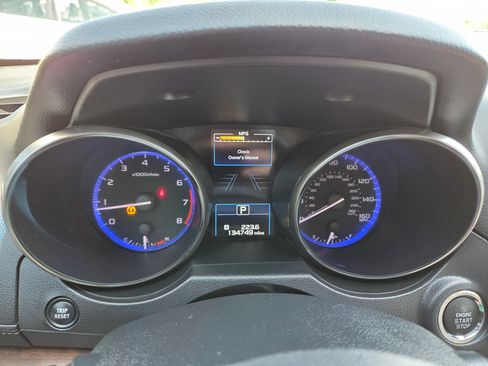 Used 2019 Subaru Outback 3.6R Limited w/ Popular Package #2 AWD/4WD image 25