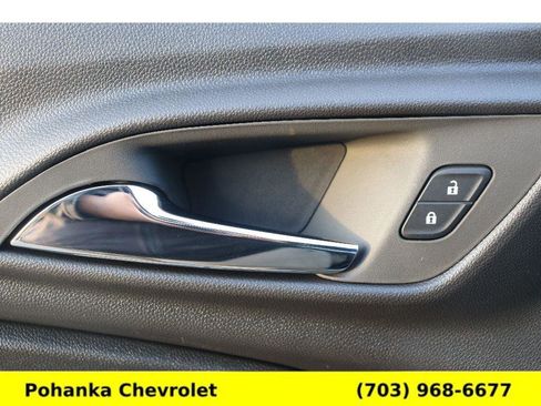 New 2026 Chevrolet Trax RS w/ Sunroof Package image 18