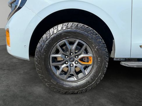 Used 2025 Ford Expedition Tremor AWD/4WD image 5