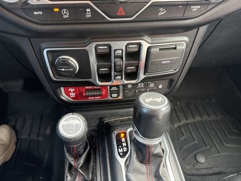 Used 2021 Jeep Wrangler Unlimited Rubicon image 15