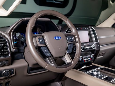Used 2021 Ford Expedition Limited image 33