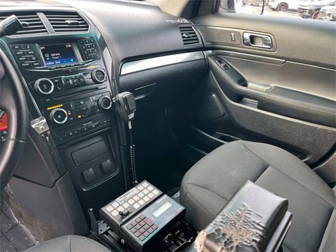 Used 2016 Ford Explorer 4WD Police Interceptor image 5