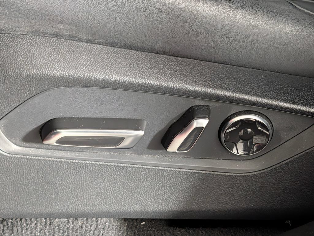 Used 2023 Acura RDX w/ Advance Package FWD image 27