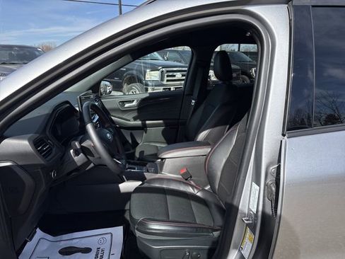 Used 2024 Ford Escape ST-Line w/ Tech Pack #1 image 21